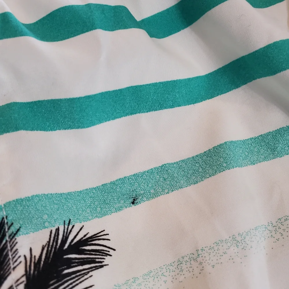 APTRO palm trees